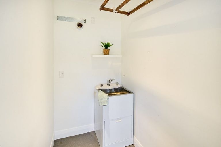 Photo of property in 13 Firth Terrace, Karori, Wellington, 6012