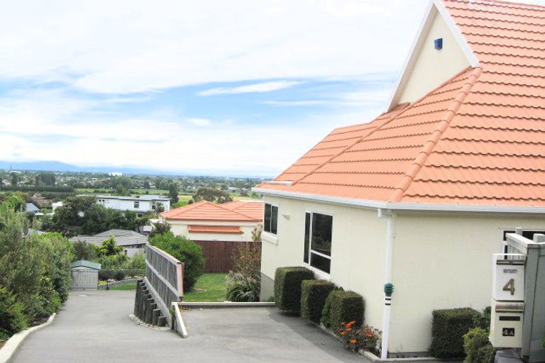 Photo of property in 4a Uldale Place, Westmorland, Christchurch, 8025