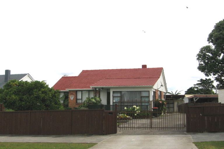 Property details for 5 Wimbledon Crescent, Glen Innes, Auckland, 1072