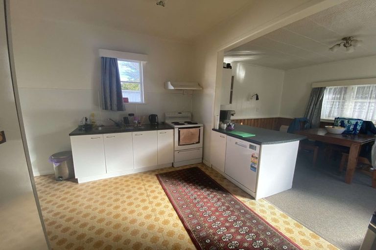 Photo of property in 20 Dr Taylor Terrace, Johnsonville, Wellington, 6037