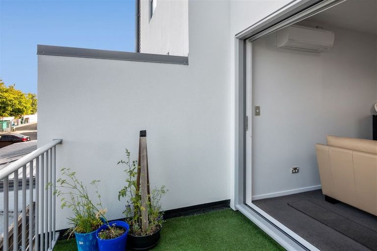 Photo of property in 42c Devon Street, Sydenham, Christchurch, 8023