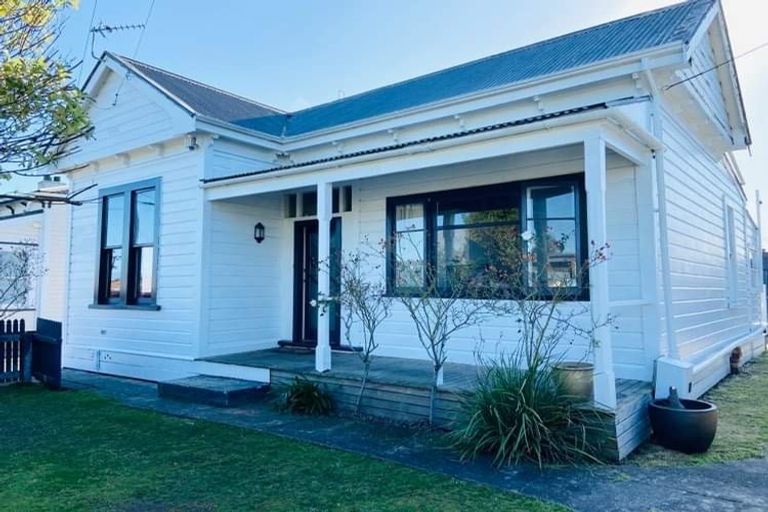 Photo of property in 9 Burton Avenue, Whanganui East, Whanganui, 4500