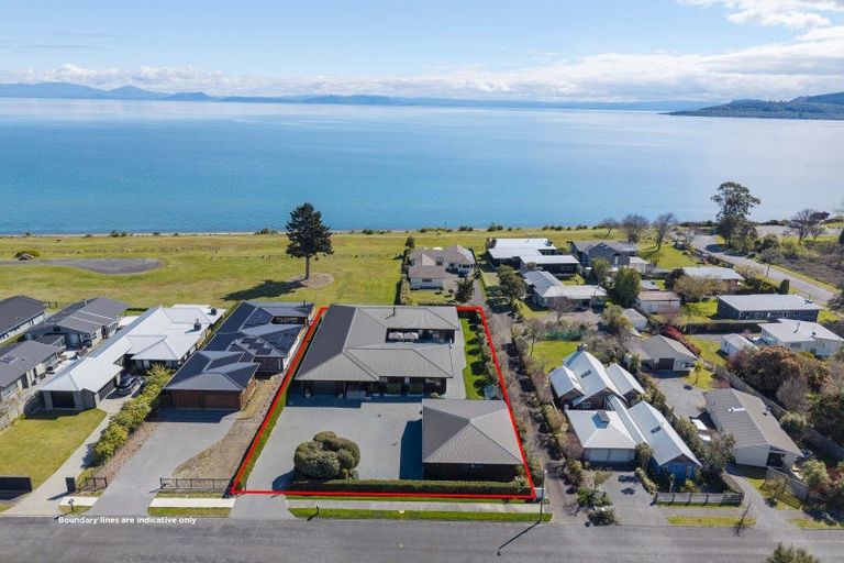 Photo of property in 12 Mahuta Road, Waitahanui, Taupo, 3378