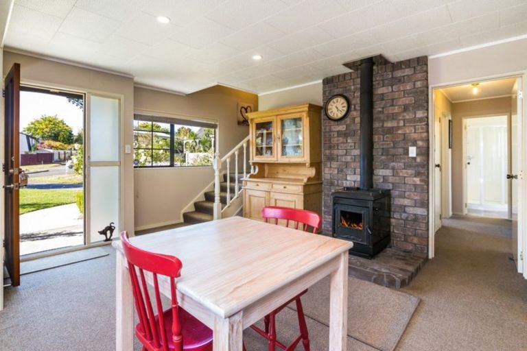 Photo of property in 2 Ascot Close, Richmond Heights, Taupo, 3330