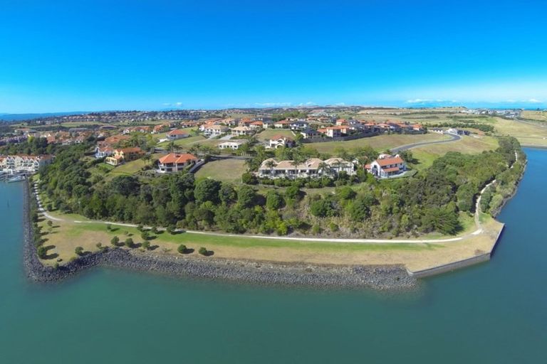 Photo of property in 74 Voyager Drive, Gulf Harbour, Whangaparaoa, 0930