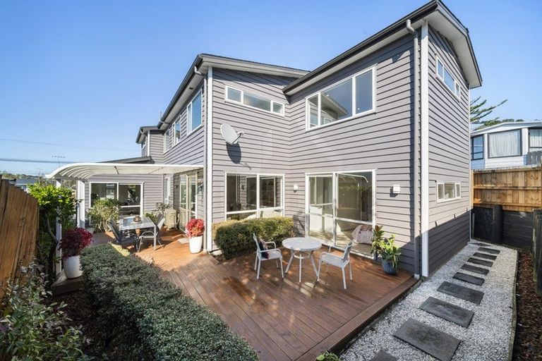 Photo of property in 5 Lyttelton Avenue, Forrest Hill, Auckland, 0620