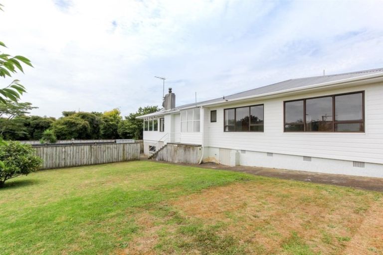 Photo of property in 74 Smart Road, Glen Avon, New Plymouth, 4312