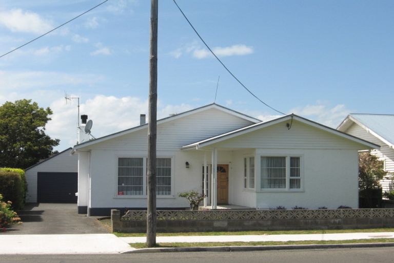 Photo of property in 22 College Street, College Estate, Whanganui, 4500