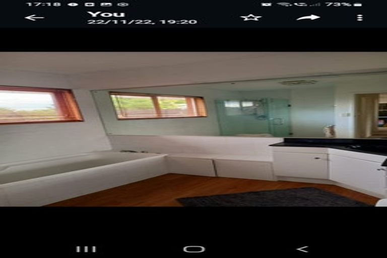 Photo of property in 2/2 Norman Road, Titirangi, Auckland, 0604