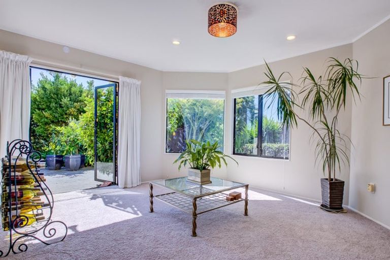 Photo of property in 25 Dallinger Street, St Andrews, Hamilton, 3200