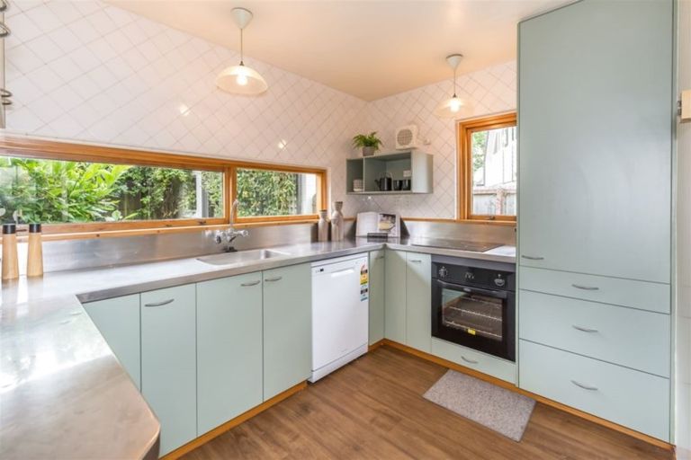 Photo of property in 76b Memorial Avenue, Ilam, Christchurch, 8053