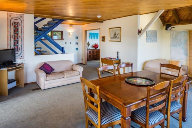 Photo of property in 415 Marine Drive, Mahina Bay, Lower Hutt, 5013