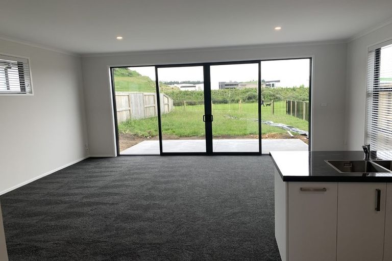 Photo of property in 97a Awataha Crescent, Pyes Pa, Tauranga, 3110