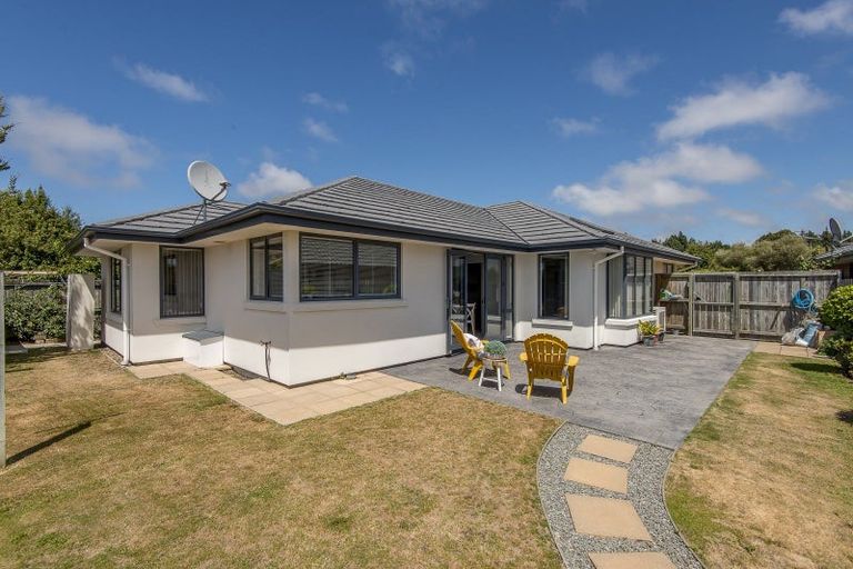 Photo of property in 10 Puhara Avenue, Parklands, Christchurch, 8083