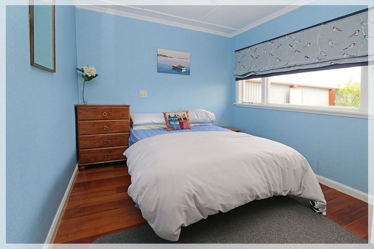 Photo of property in 8 Huia Street, Foxton Beach, Foxton, 4815