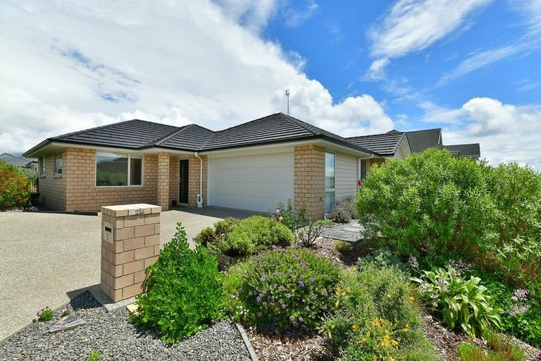 Photo of property in 24 Discovery Drive, Gulf Harbour, Whangaparaoa, 0930