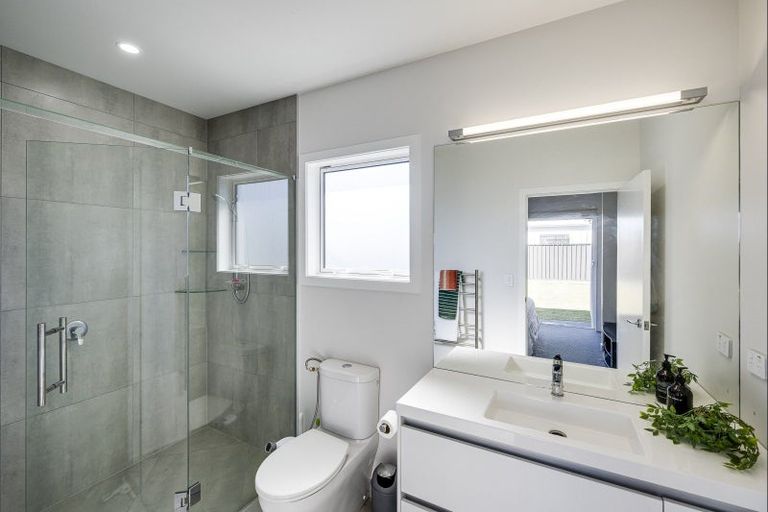 Photo of property in 48 Kenny Road, Te Awa, Napier, 4110