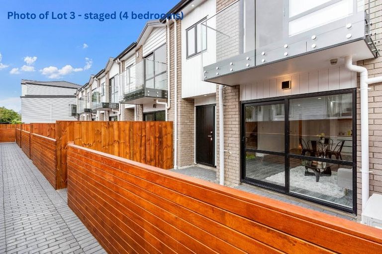 Photo of property in 7c Gladfield Lane, Te Atatu Peninsula, Auckland, 0610