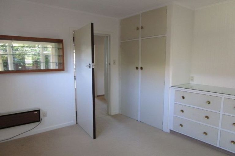 Photo of property in 100 Palatine Terrace, Saint Martins, Christchurch, 8022
