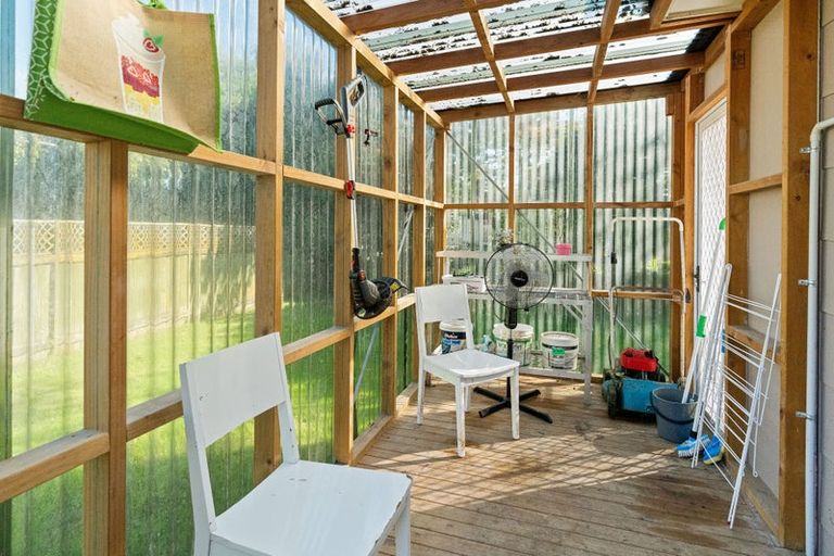 Photo of property in 41 Kawiu Road, Levin, 5510