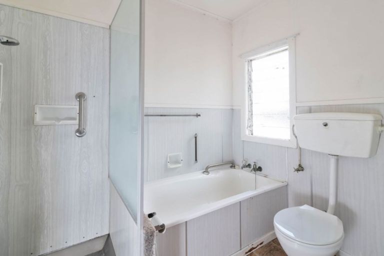 Photo of property in 3 Glenfield Road, Owhata, Rotorua, 3010