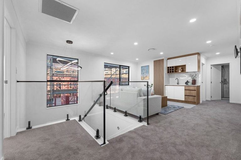 Photo of property in 130 Mcquoids Road, Flat Bush, Auckland, 2019