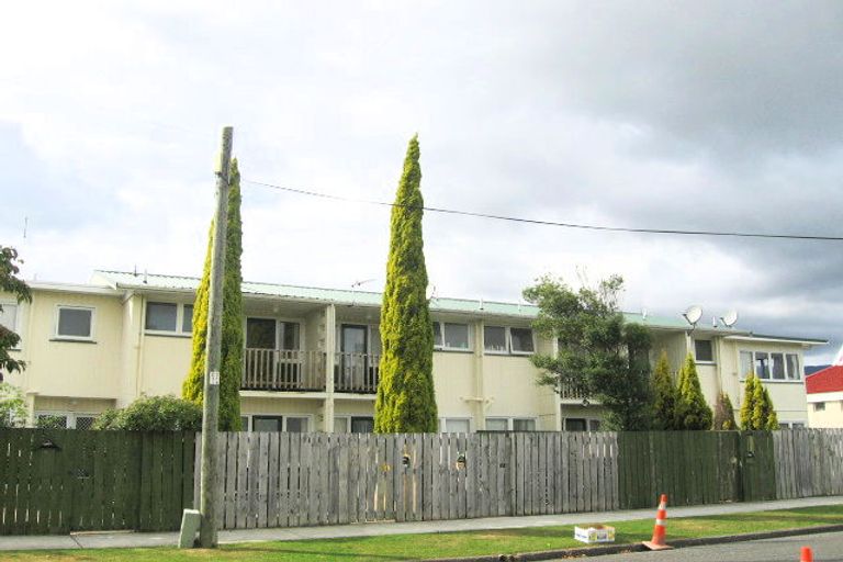 Photo of property in 11/6-8 Keys Street, Elderslea, Upper Hutt, 5018