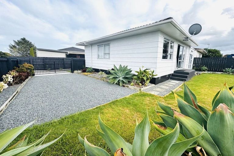 Photo of property in 3/16 Helms Place, Manurewa, Auckland, 2102