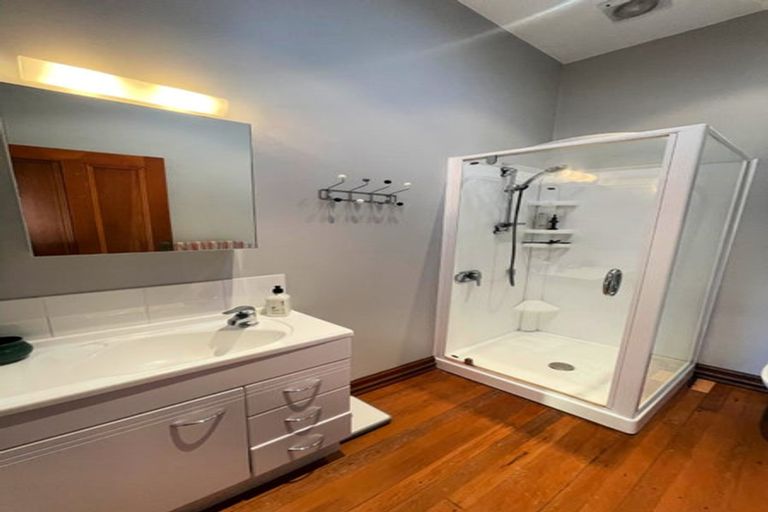 Photo of property in 76 Nottingham Street, Karori, Wellington, 6012