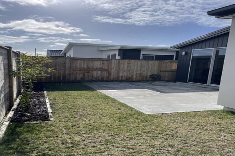 Photo of property in 6 Whau Lane, Papamoa, 3118