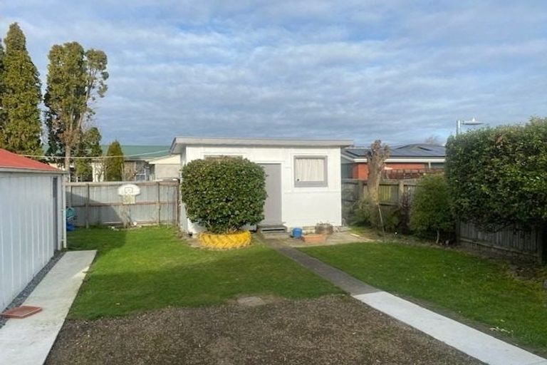 Photo of property in 10 Highsted Road, Bishopdale, Christchurch, 8053