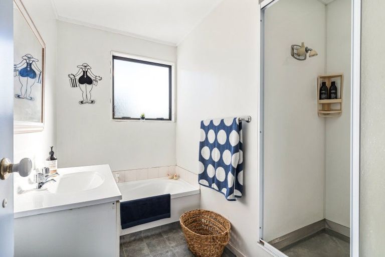 Photo of property in 16 Kane Road, Papamoa Beach, Papamoa, 3118