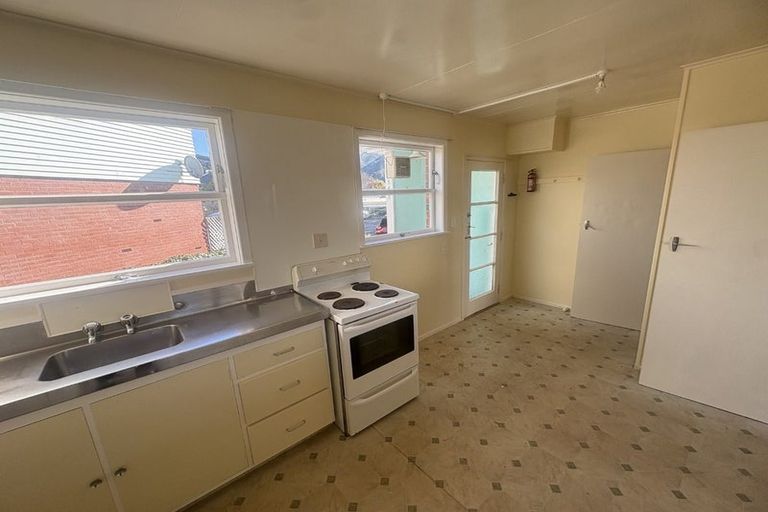 Photo of property in Capulet Flats, 48c Merton Street, Trentham, Upper Hutt, 5018