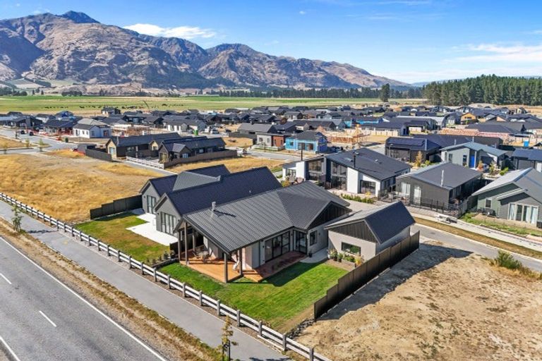 Photo of property in 25 Ellacott Lane, Lake Hawea, 9382