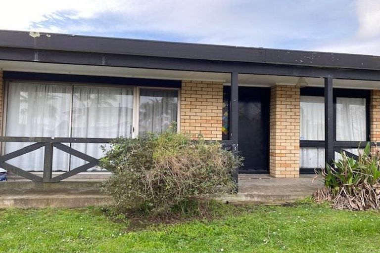 Photo of property in 1 Skilling Place, Farm Cove, Auckland, 2012