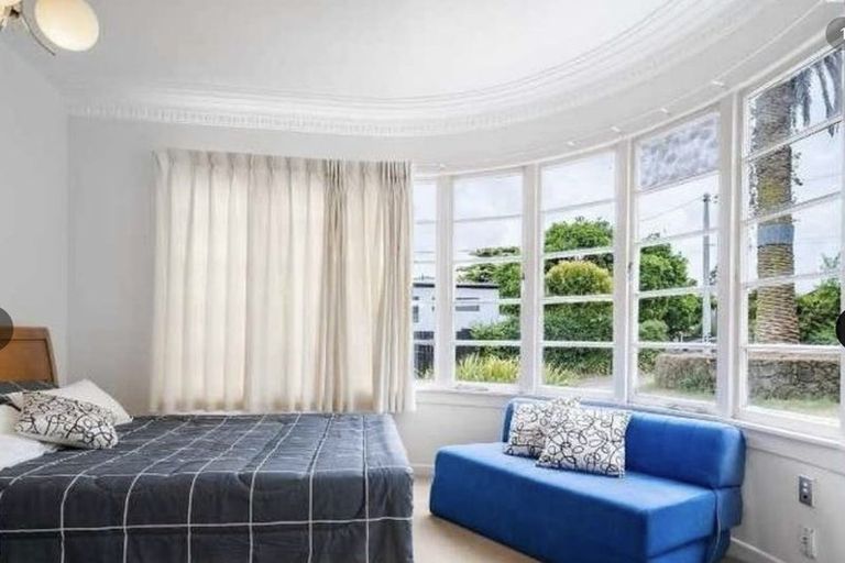 Photo of property in 886 Mount Eden Road, Three Kings, Auckland, 1024