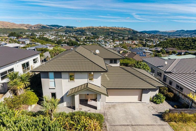 Photo of property in 85 Aotea Drive, Aotea, Porirua, 5024