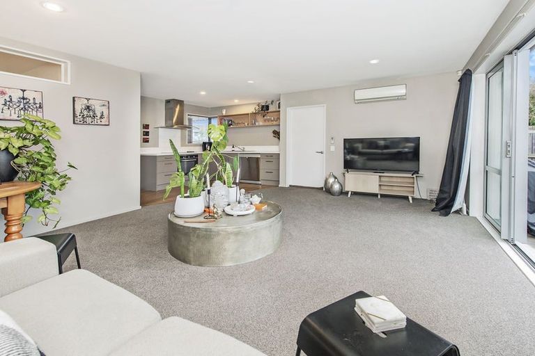 Photo of property in 1/18 Goldsmith Place, Waltham, Christchurch, 8023
