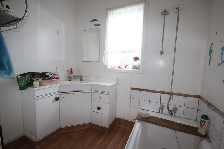 Photo of property in 2 Ettrick Place, Tokoroa, 3420