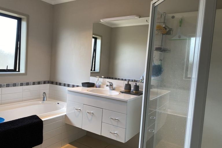 Photo of property in 68 Palliser Drive, Huntington, Hamilton, 3210