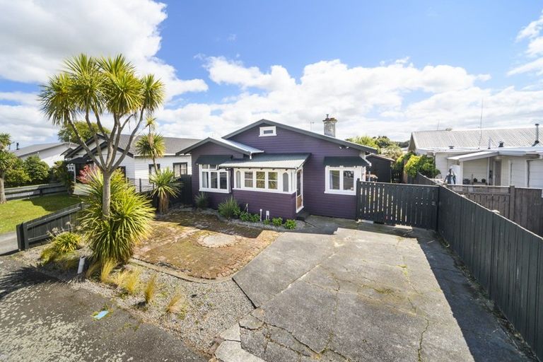 Photo of property in 48 Matipo Street, Takaro, Palmerston North, 4410