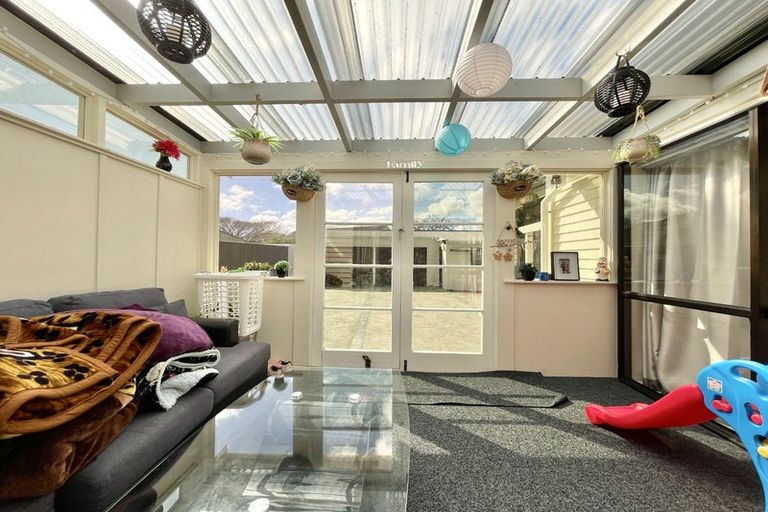 Photo of property in 3 Pilcher Crescent, Naenae, Lower Hutt, 5011