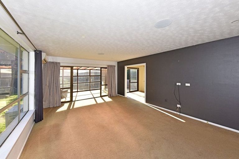 Photo of property in 5 Aspen Place, Parklands, Christchurch, 8083
