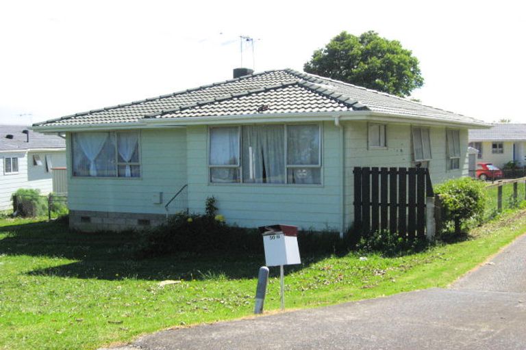 Photo of property in 72 Kiwi Esplanade, Mangere Bridge, Auckland, 2022