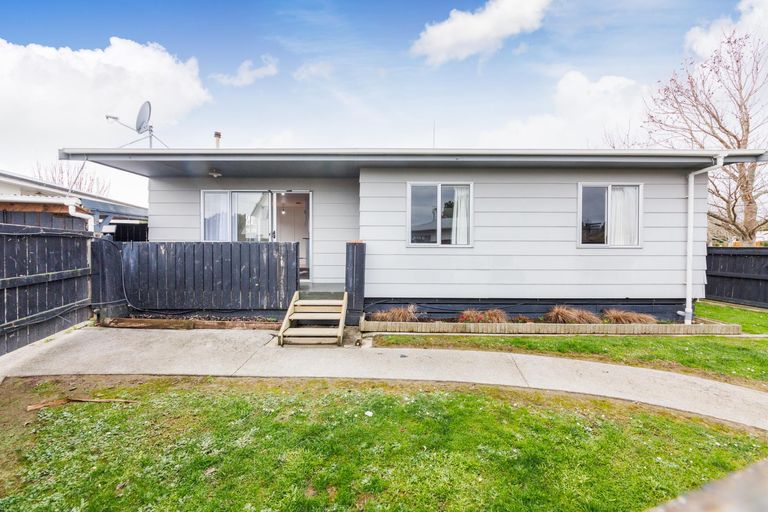 Photo of property in 18a Newton Place, Westbrook, Palmerston North, 4412