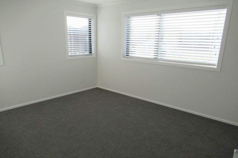 Photo of property in 3 Aston Crescent, Wallaceville, Upper Hutt, 5018