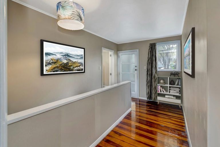 Photo of property in 48 Hereford Street, Cannons Creek, Porirua, 5024