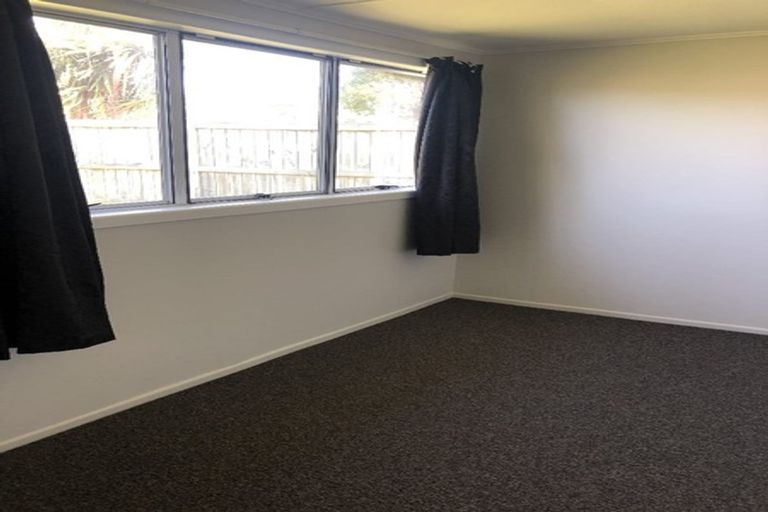 Photo of property in 11 Farnworth Avenue, Holdens Bay, Rotorua, 3010