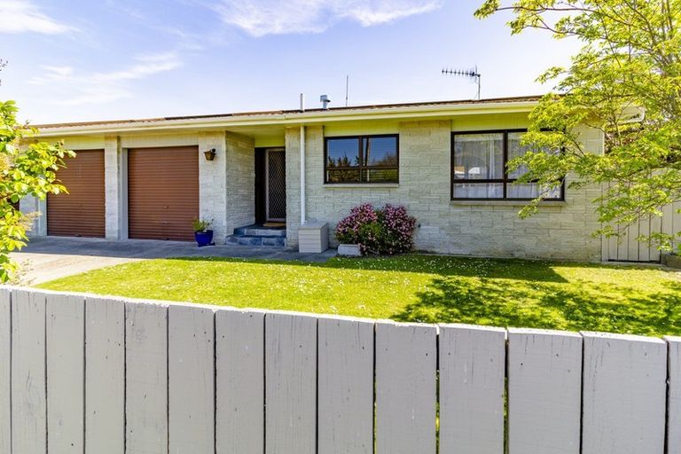 Photo of property in 138 Tait Drive, Greenmeadows, Napier, 4112