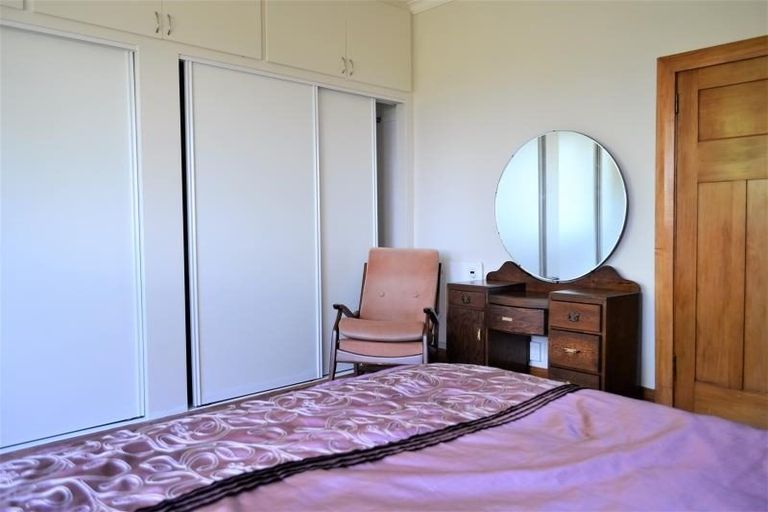 Photo of property in 47 Garden Road, Northland, Wellington, 6012